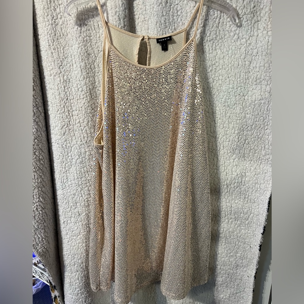 Torrid/Size 3/Champagne Colored Sequin Tank